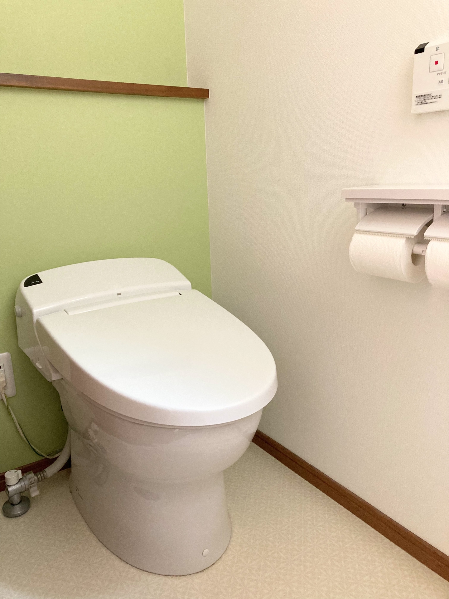 トイレ止水栓の写真